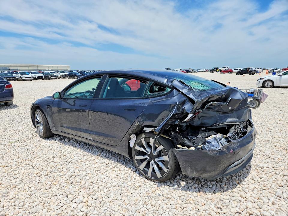Продажа на аукционе авто 2025 Tesla Model 3, vin: 5YJ3E1EAXSF001683, номер лота: 55564146