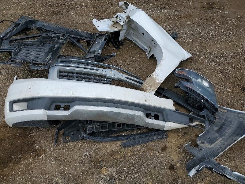 Продажа на аукционе авто 2019 Chevrolet Suburban, vin: 1GNSKHKC7KR268638, номер лота: 54422226