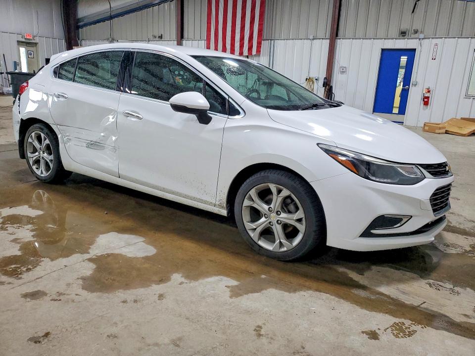 54609376 :رقم المزاد ، 3G1BF6SM2JS638831 vin ، 2018 Chevrolet Cruze مزاد بيع