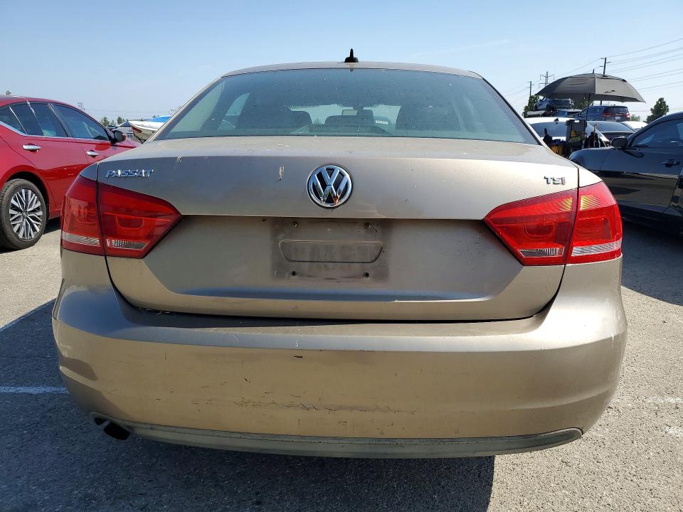 Продаж на аукціоні авто 2015 Volkswagen Passat, vin: 1VWAT7A37FC011286, номер лоту: 53551036