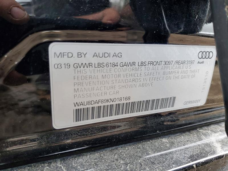 51820236 :رقم المزاد ، WAU8DAF89KN018168 vin ، 2019 Audi A8 مزاد بيع