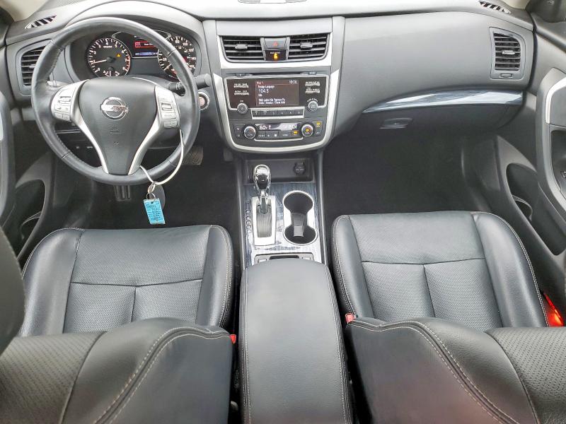 Продажа на аукционе авто 2017 Nissan Altima, vin: 1N4AL3AP4HC125172, номер лота: 52743996