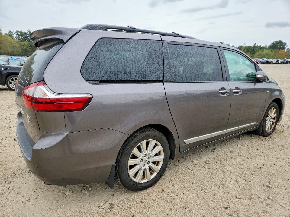Продажа на аукционе авто 2017 Toyota Sienna, vin: 5TDDZ3DC9HS151621, номер лота: 52499206