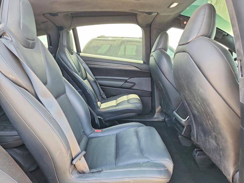 54498356 :رقم المزاد ، 7SAXCBE67NF332253 vin ، 2022 Tesla Model X مزاد بيع