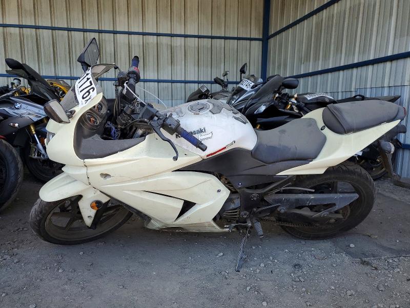 2008 Kawasaki Ex250 მანქანა იყიდება აუქციონზე, vin: JKAEXMJ178DA01003, აუქციონის ნომერი: 54451176
