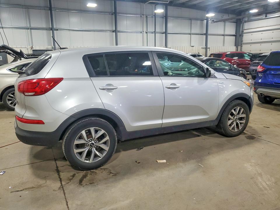 52733836 :رقم المزاد ، KNDPBCAC3G7836034 vin ، 2016 Kia Sportage مزاد بيع
