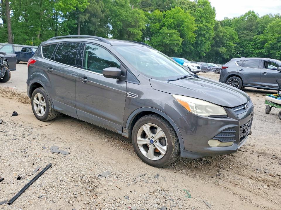 53045606 :رقم المزاد ، 1FMCU0GXXGUA88722 vin ، 2016 Ford Escape مزاد بيع
