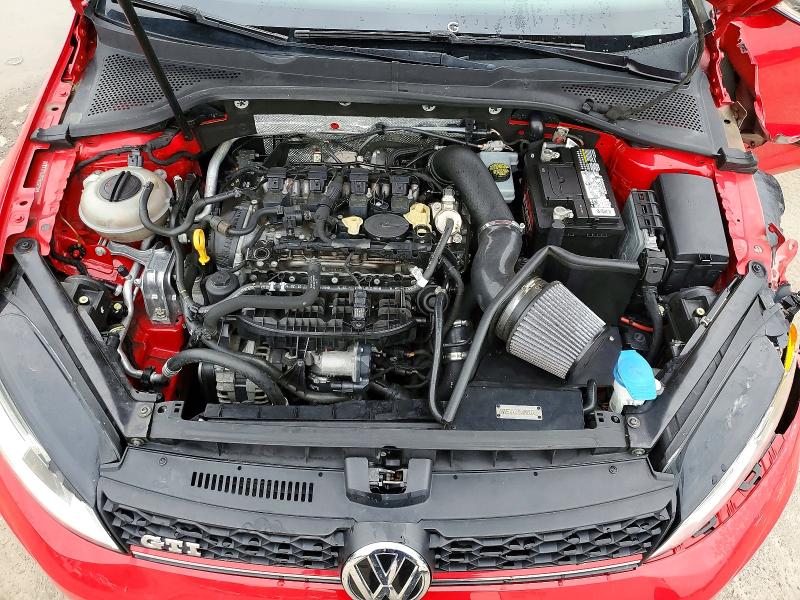 52176086 :رقم المزاد ، 3VWYT7AU1FM057329 vin ، 2015 Volkswagen Gti مزاد بيع