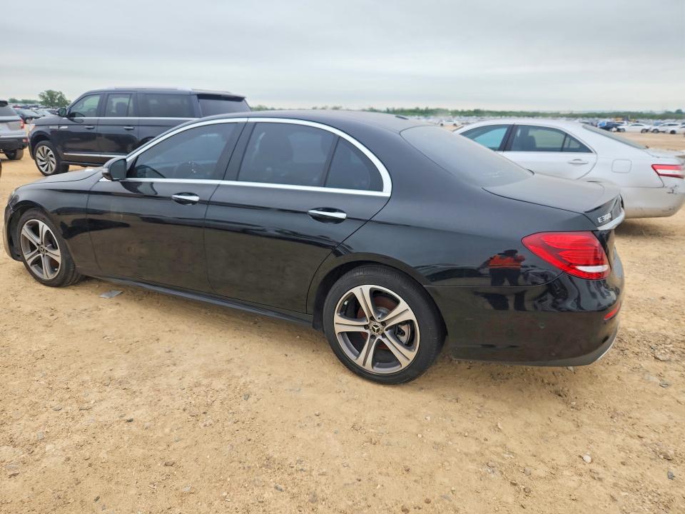 52988226 :رقم المزاد ، WDDZF4JB0JA374140 vin ، 2018 Mercedes-benz E مزاد بيع