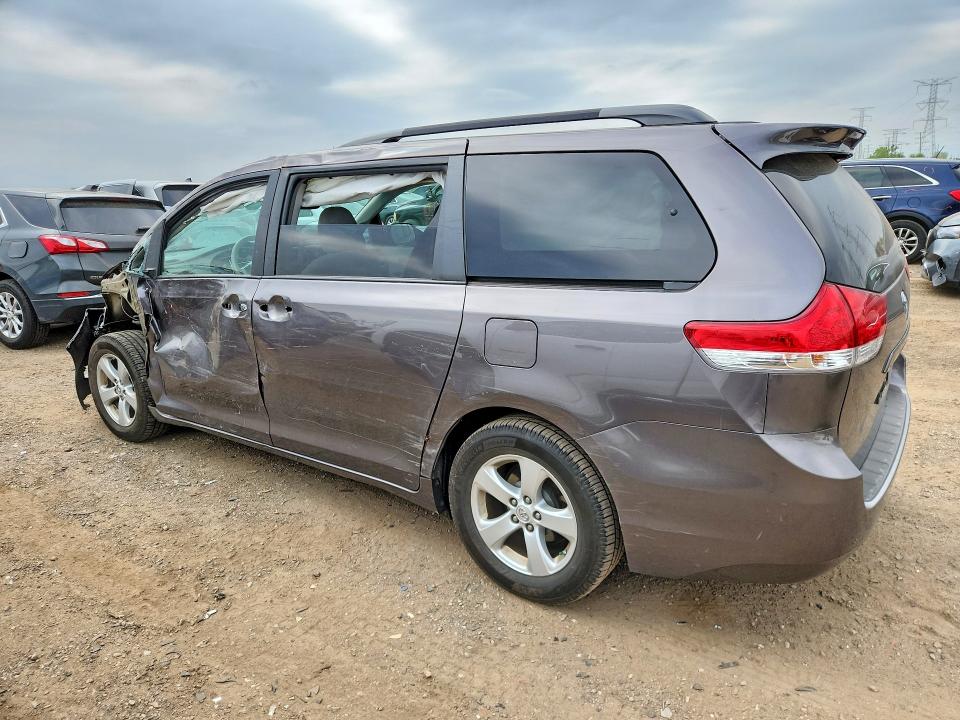 54297056 :رقم المزاد ، 5TDKK3DC9ES429859 vin ، 2014 Toyota Sienna مزاد بيع