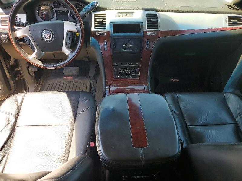 Продажа на аукционе авто 2008 Cadillac Escalade, vin: 1GYFK63858R106261, номер лота: 53720826