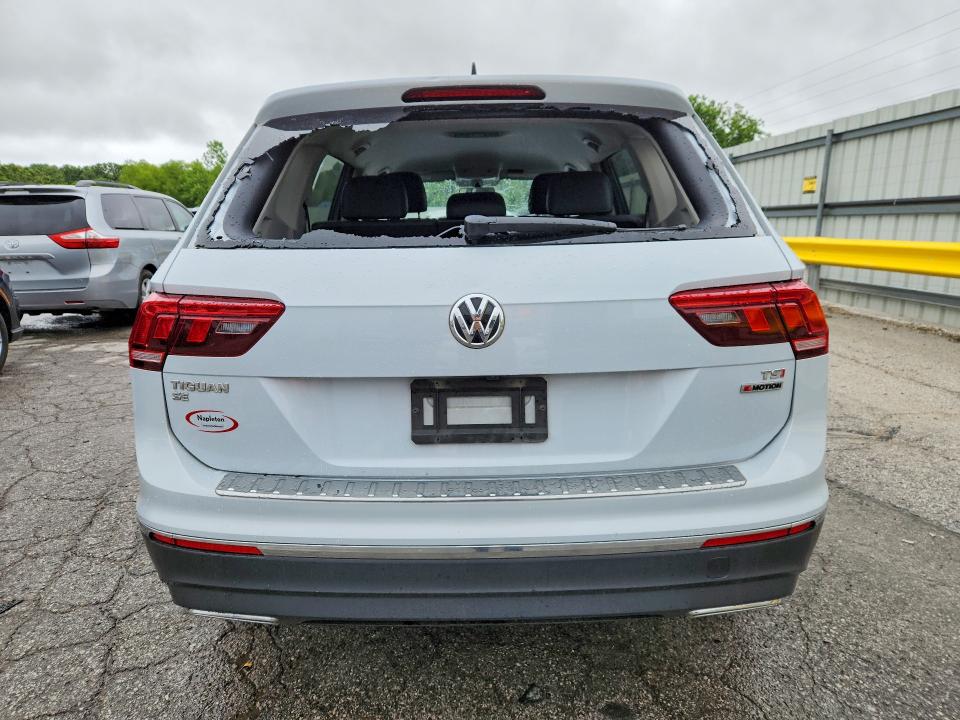 Продажа на аукционе авто 2018 Volkswagen Tiguan, vin: 3VV2B7AX0JM205356, номер лота: 54273136