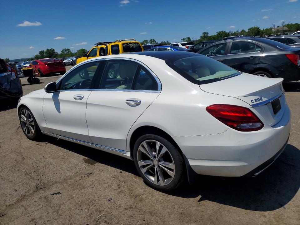 55527246 :رقم المزاد ، 55SWF4KB0HU205120 vin ، 2017 Mercedes-benz C مزاد بيع