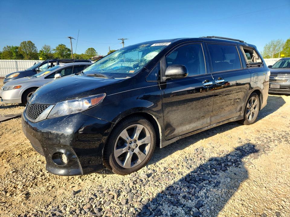52269646 :رقم المزاد ، 5TDXK3DC5DS383970 vin ، 2013 Toyota Sienna مزاد بيع