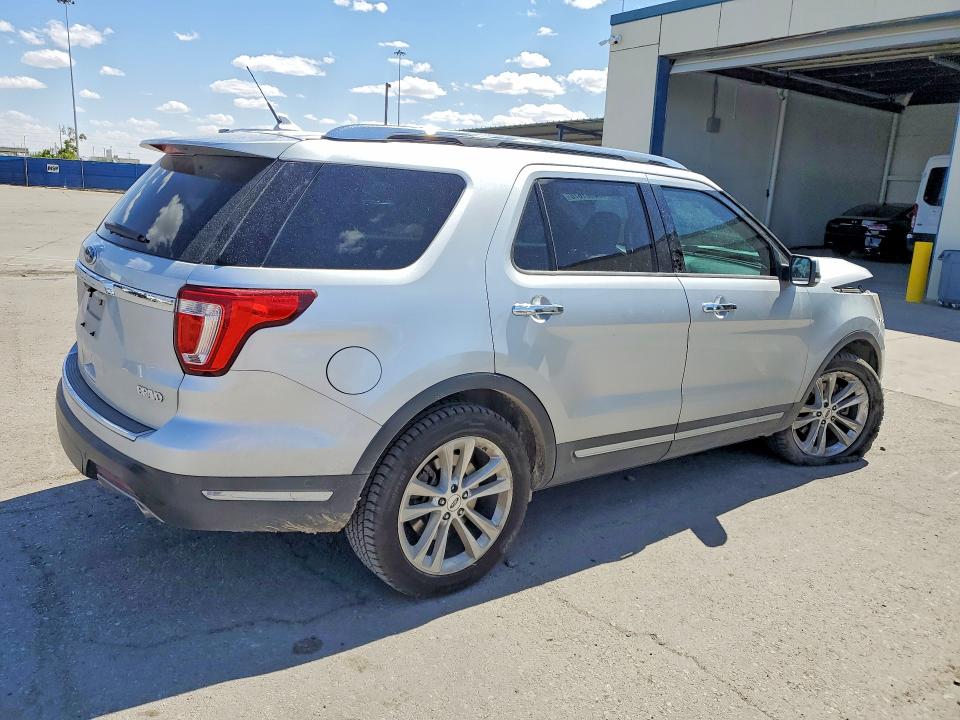 54881676 :رقم المزاد ، 1FM5K7F8XKGB38043 vin ، 2019 Ford Explorer مزاد بيع