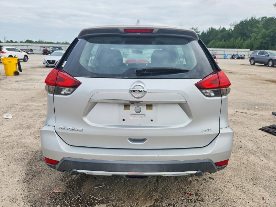 Продаж на аукціоні авто 2017 Nissan Rogue, vin: KNMAT2MVXHP509982, номер лоту: 55050496