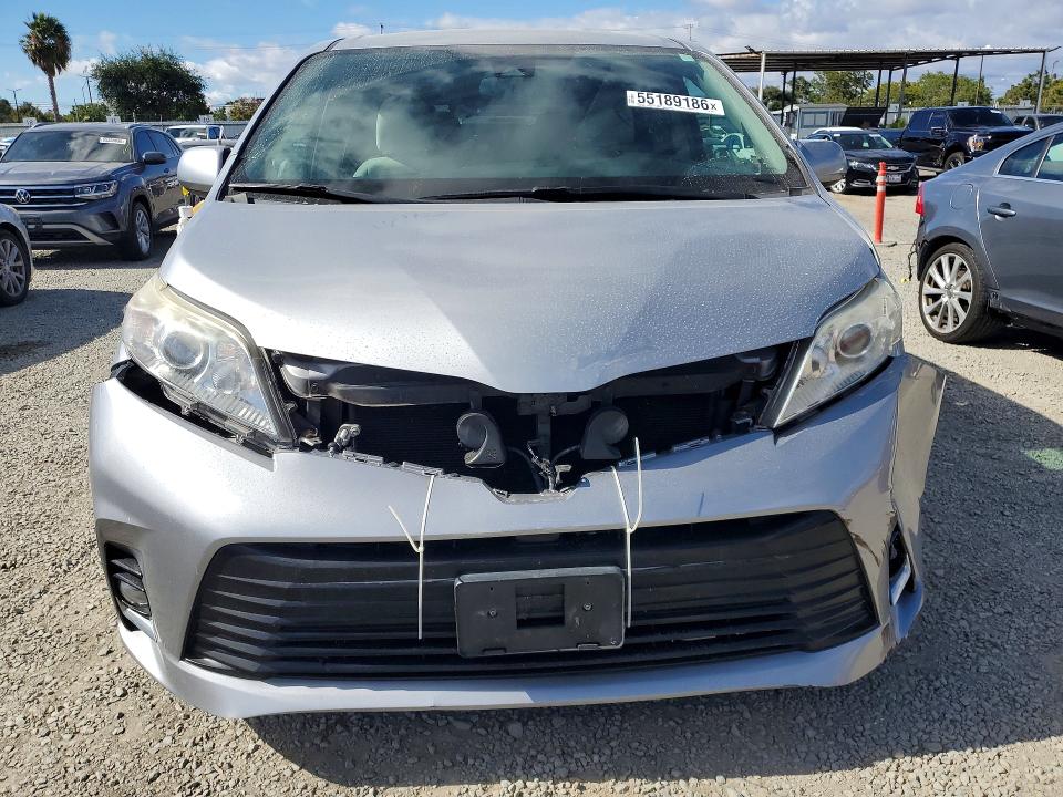 Aukcja sprzedaży 2018 Toyota Sienna, vin: 5TDKZ3DC6JS946977, numer aukcji: 55189186