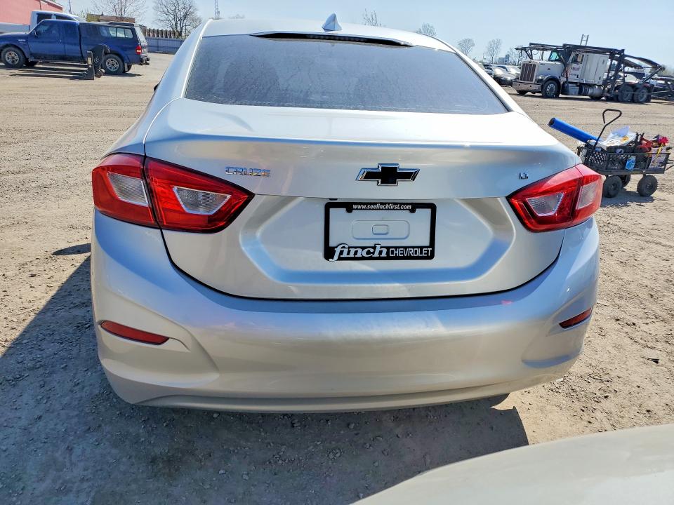 Продаж на аукціоні авто 2018 Chevrolet Cruze, vin: 1G1BD5SM9J7118351, номер лоту: 51968096