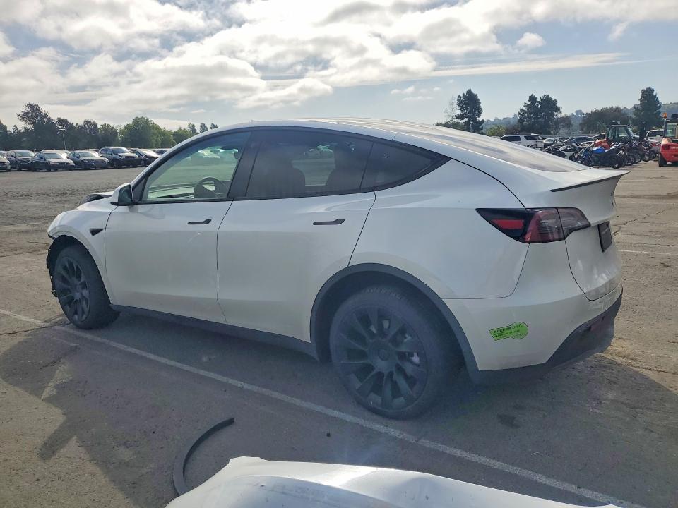 51797676 :رقم المزاد ، 7SAYGDEE0PF691586 vin ، 2023 Tesla Model Y مزاد بيع