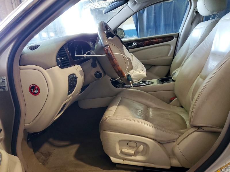 2004 Jaguar Xj8 მანქანა იყიდება აუქციონზე, vin: SAJWA71C74SG29780, აუქციონის ნომერი: 52430766