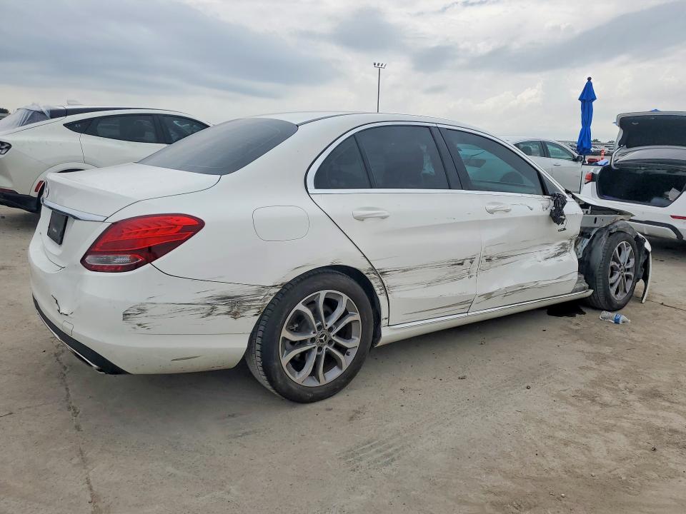 53967456 :رقم المزاد ، 55SWF4JB1JU264295 vin ، 2018 Mercedes-benz C مزاد بيع