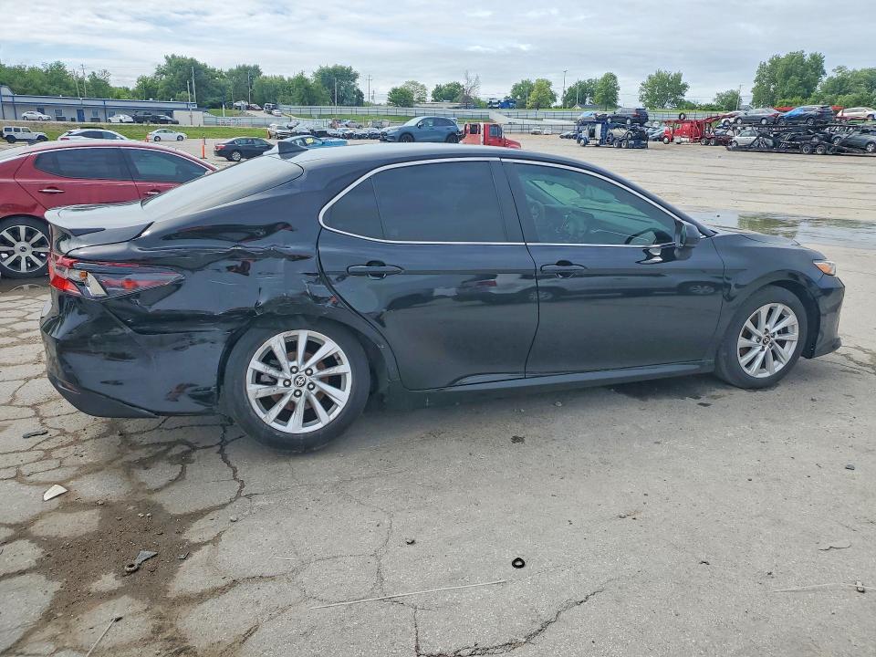 52210786 :رقم المزاد ، 4T1C11AK6PU104863 vin ، 2023 Toyota Camry مزاد بيع