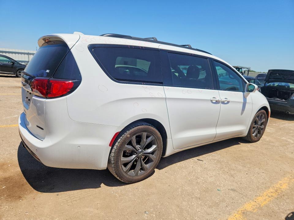 Auction sale of the 2019 Chrysler Pacifica, vin: 2C4RC1GG5KR570155, lot number: 53103086