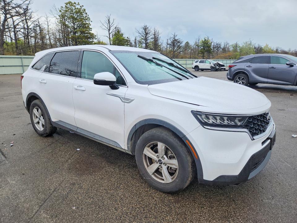 Продажа на аукционе авто 2022 Kia Sorento, vin: 5XYRG4LC1NG141127, номер лота: 53219336