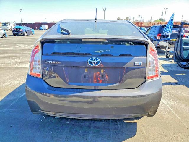 53110336 :رقم المزاد ، JTDKN3DU5F1951838 vin ، 2015 Toyota Prius مزاد بيع