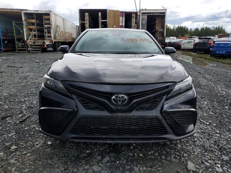 53894996 :رقم المزاد ، 4T1G11AK6NU051662 vin ، 2022 Toyota Camry مزاد بيع