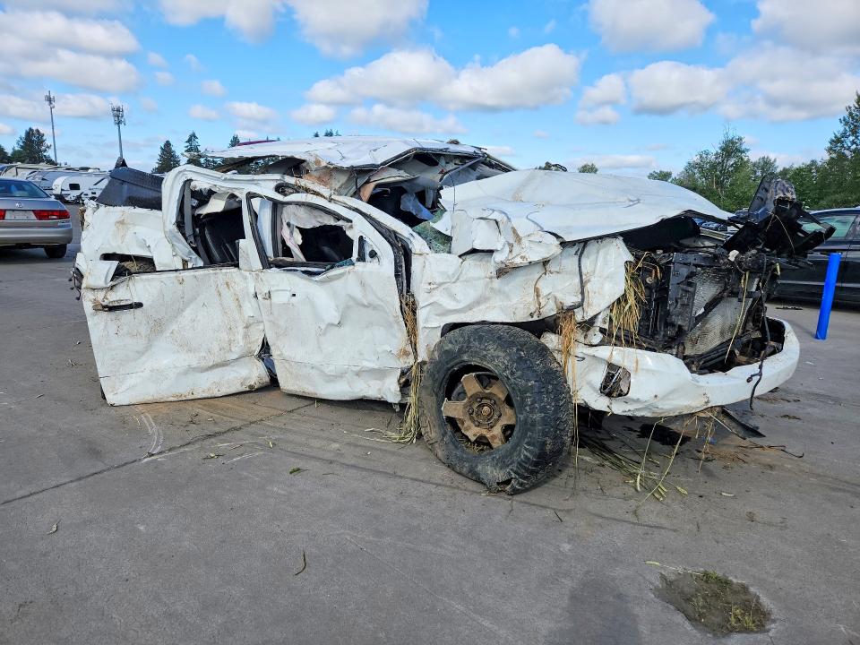 2018 Chevrolet Silverado მანქანა იყიდება აუქციონზე, vin: 3GCUKREC8JG642997, აუქციონის ნომერი: 54163866