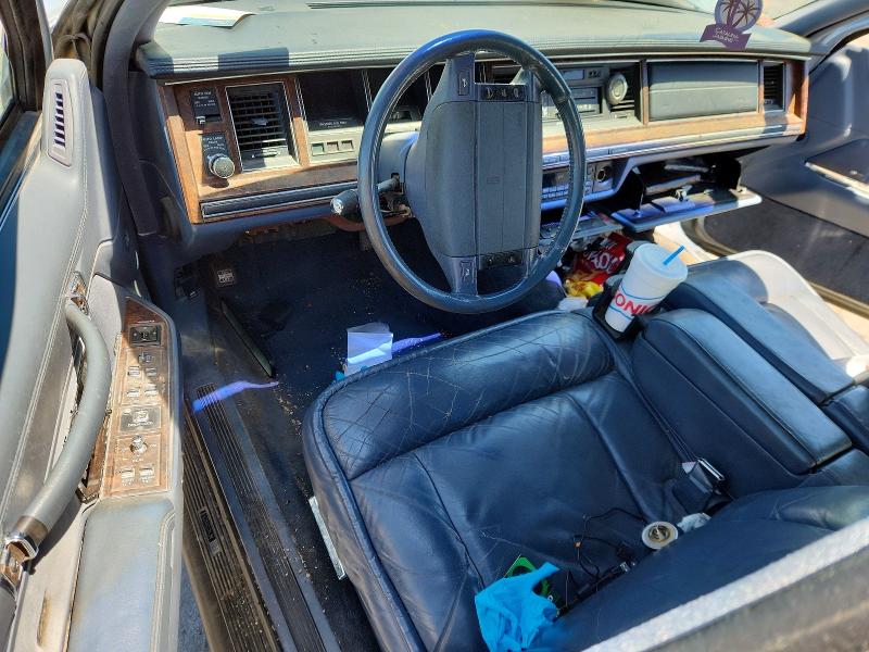 Aukcja sprzedaży 1992 Lincoln Town Car, vin: 1LNLM83W3NY727315, numer aukcji: 52566766