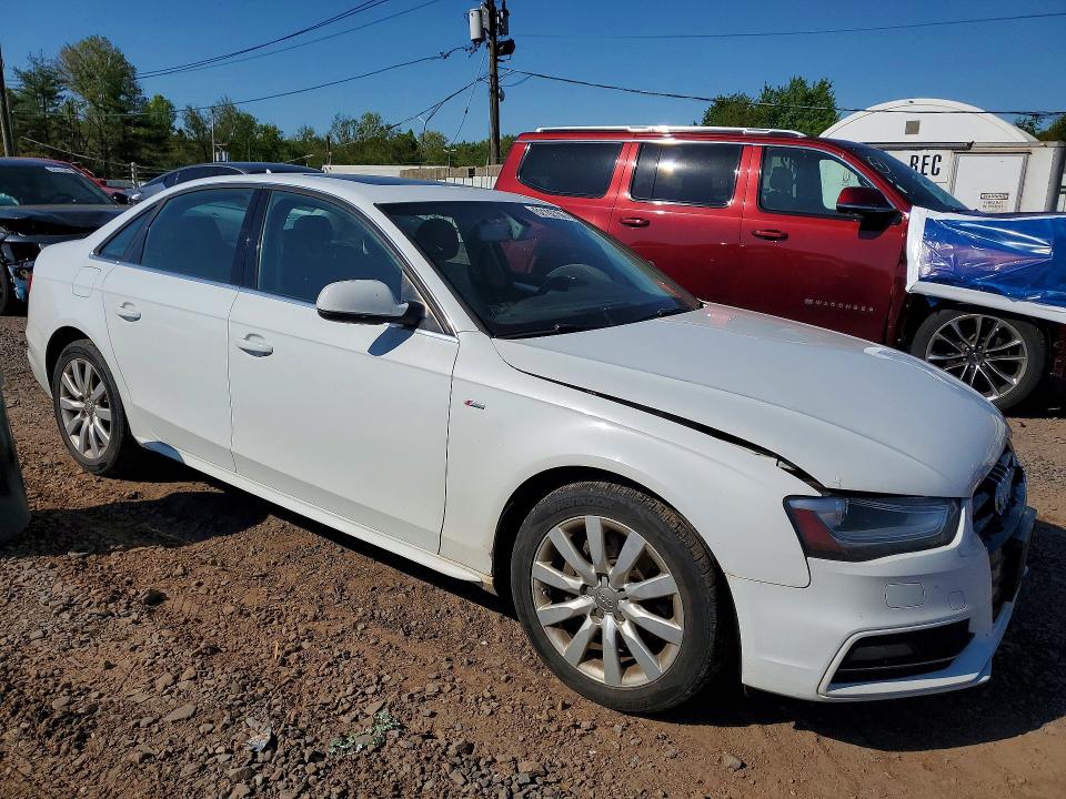 Продаж на аукціоні авто 2015 Audi A4, vin: WAUAFAFL2FN036985, номер лоту: 52192706