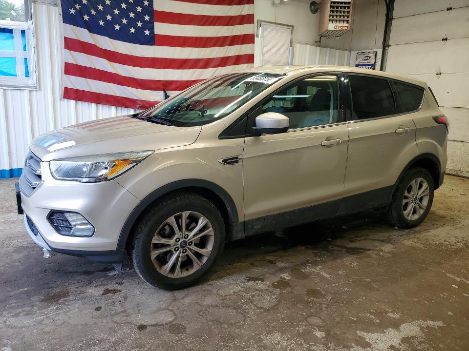 2017 Ford Escape მანქანა იყიდება აუქციონზე, vin: 1FMCU9GD9HUA97780, აუქციონის ნომერი: 53453756