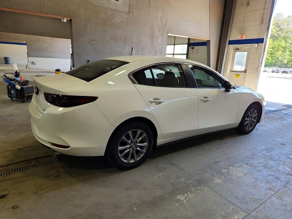 2021 Mazda 3 მანქანა იყიდება აუქციონზე, vin: JM1BPAAL0M1323550, აუქციონის ნომერი: 52238666