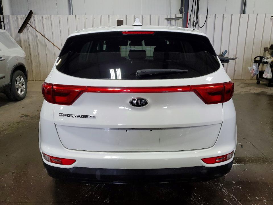 2017 Kia Sportage მანქანა იყიდება აუქციონზე, vin: KNDPM3AC8H7211673, აუქციონის ნომერი: 51843086