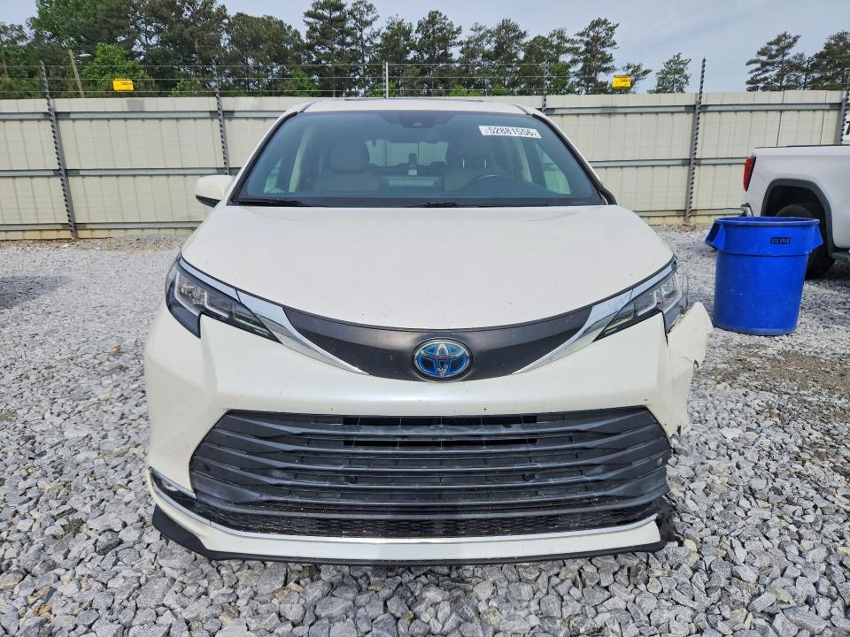 Продажа на аукционе авто 2021 Toyota Sienna, vin: 5TDYRKECXMS039575, номер лота: 52881556