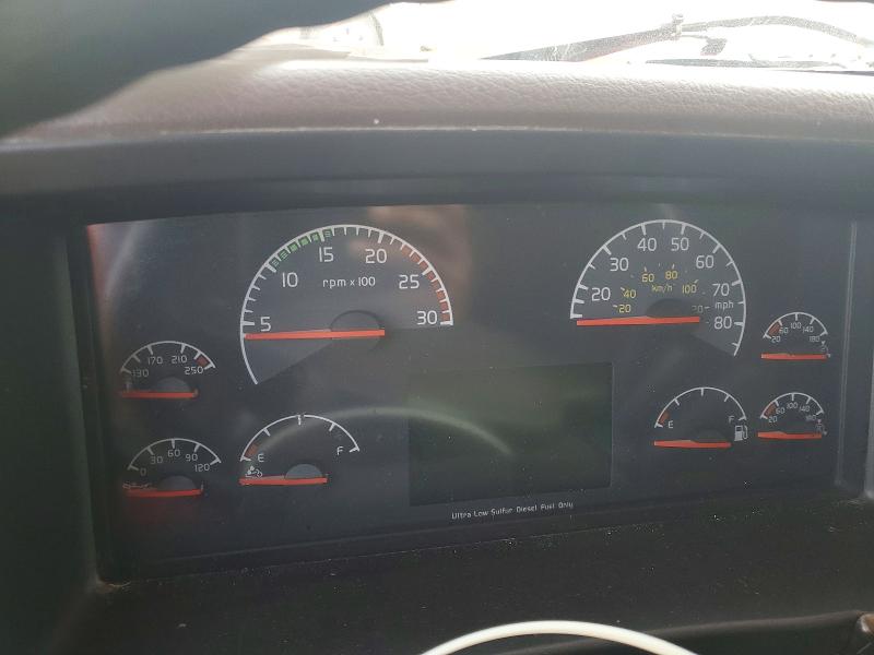 2015 Volvo Vn მანქანა იყიდება აუქციონზე, vin: 4V4MC9EH0FN927723, აუქციონის ნომერი: 53405486