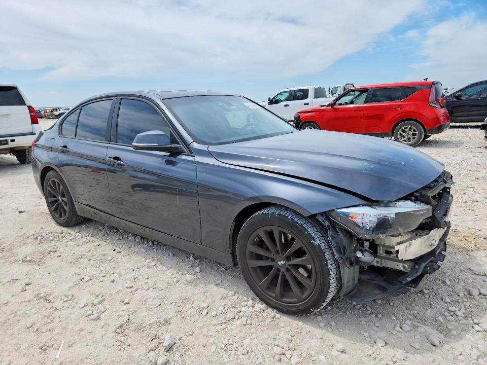 55158126 :رقم المزاد ، WBA8E1G55GNT38371 vin ، 2016 Bmw 320 مزاد بيع