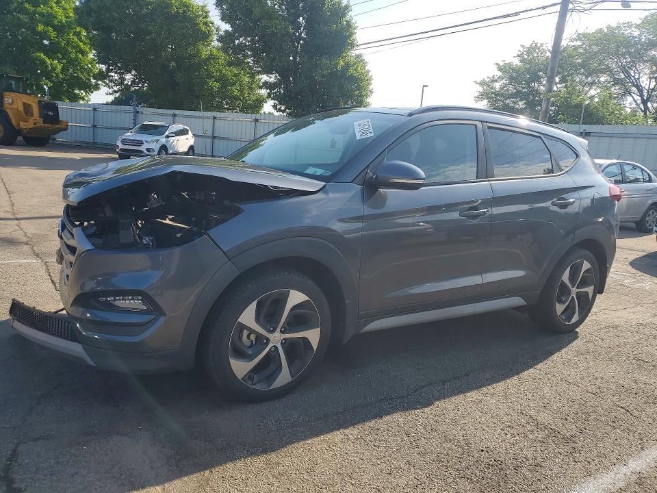 53974246 :رقم المزاد ، KM8J33A24JU784105 vin ، 2018 Hyundai Tucson مزاد بيع