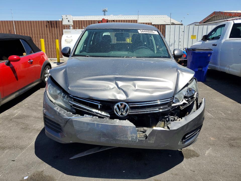 2012 Volkswagen Tiguan მანქანა იყიდება აუქციონზე, vin: WVGAV7AX7CW004750, აუქციონის ნომერი: 54446046
