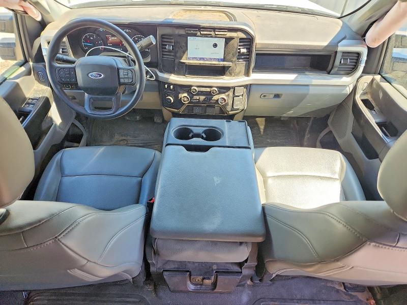 52523466 :رقم المزاد ، 1FD0W5HT2REC37868 vin ، 2024 Ford F550 مزاد بيع