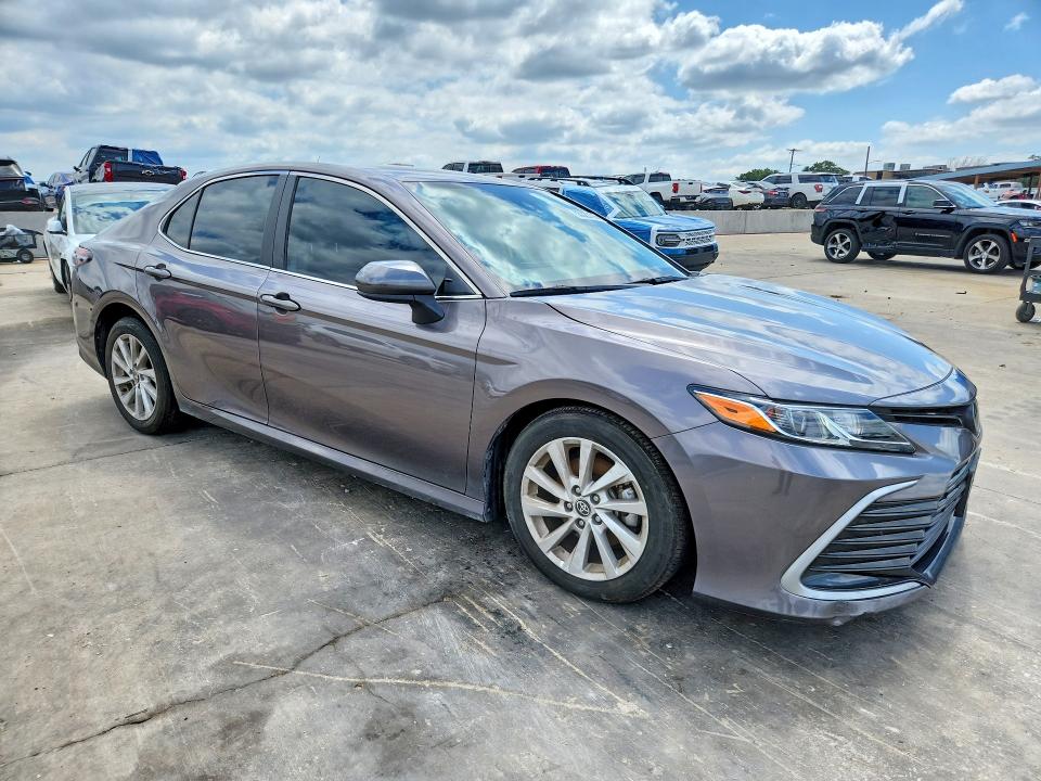 Продажа на аукционе авто 2024 Toyota Camry, vin: 4T1C11AK8RU261040, номер лота: 53323106