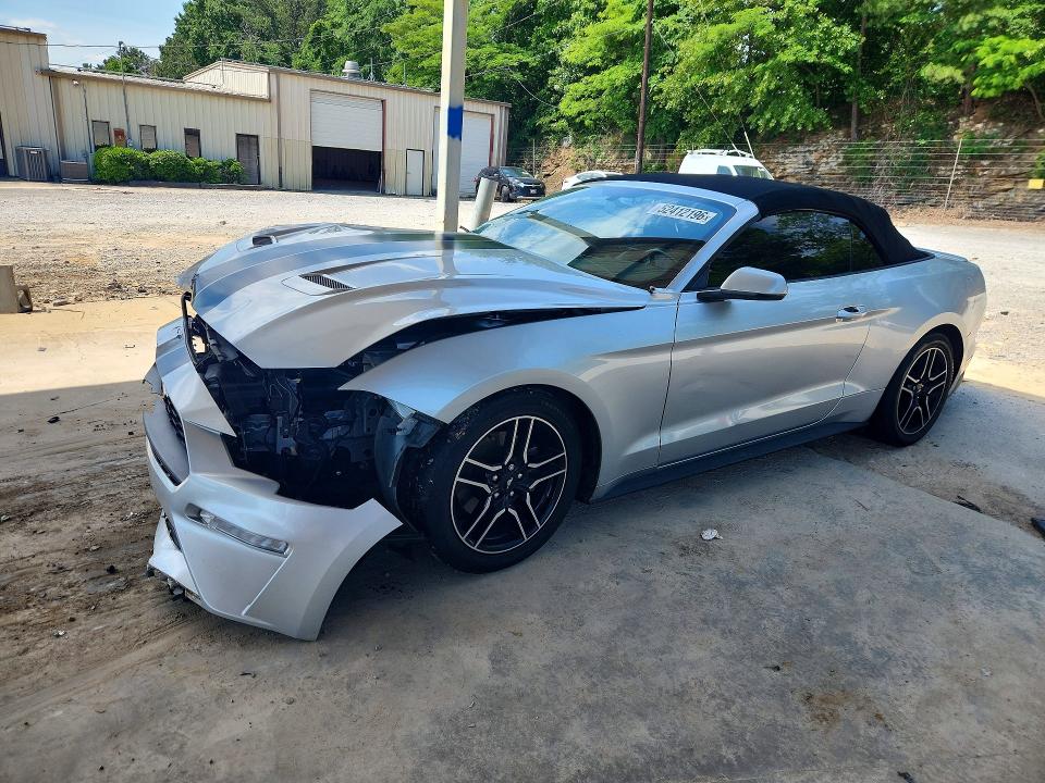 52412196 :رقم المزاد ، 1FATP8UH0J5155911 vin ، 2018 Ford Mustang مزاد بيع