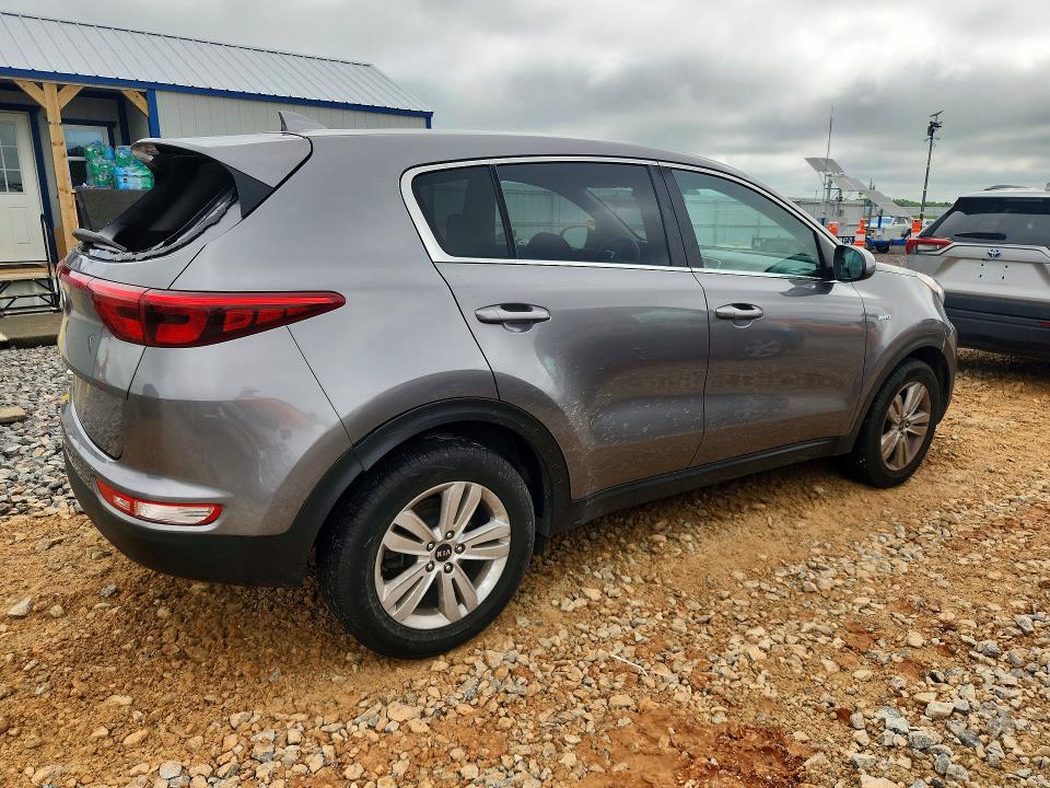 Продаж на аукціоні авто 2017 Kia Sportage, vin: KNDPMCAC7H7256748, номер лоту: 55099916