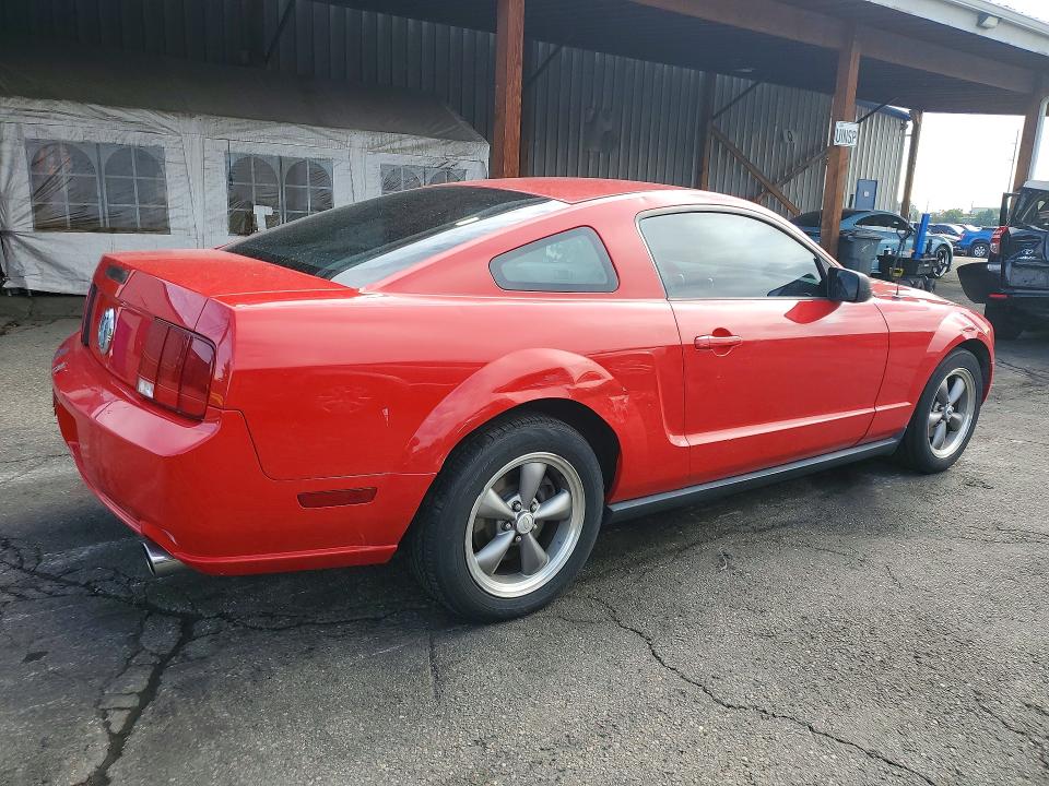 54594876 :رقم المزاد ، 1ZVFT80N055119489 vin ، 2005 Ford Mustang مزاد بيع