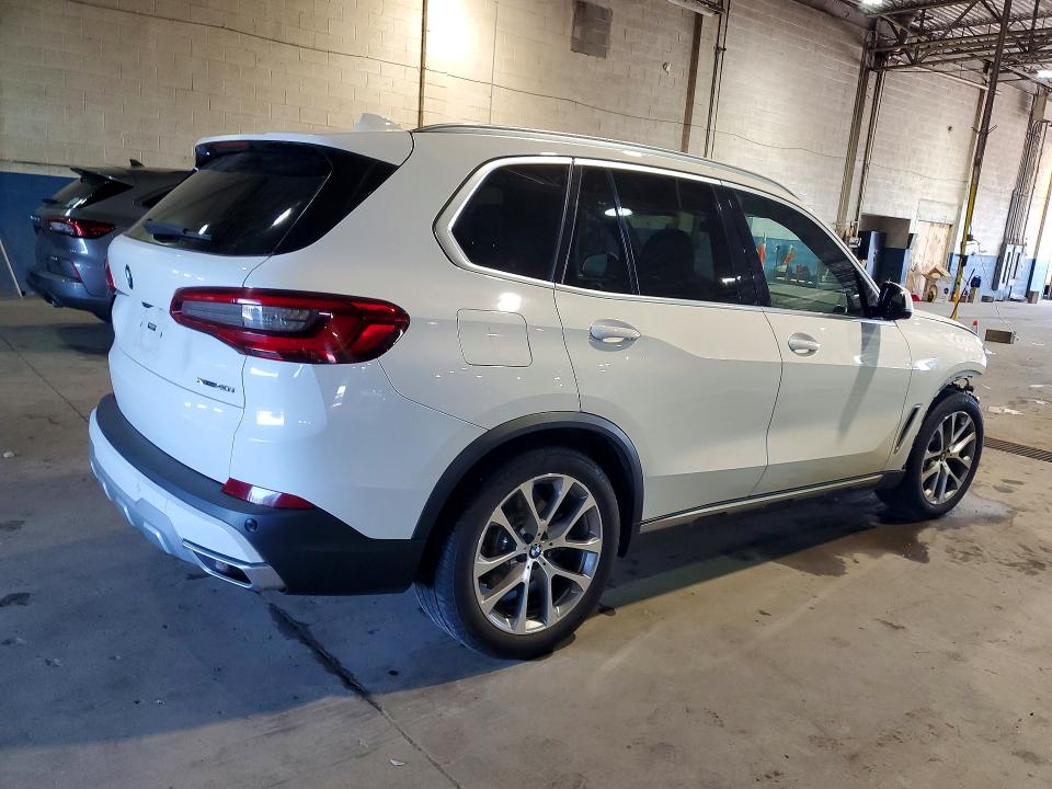 55013856 :رقم المزاد ، 5UXCR6C58KLL11897 vin ، 2019 Bmw X5 مزاد بيع
