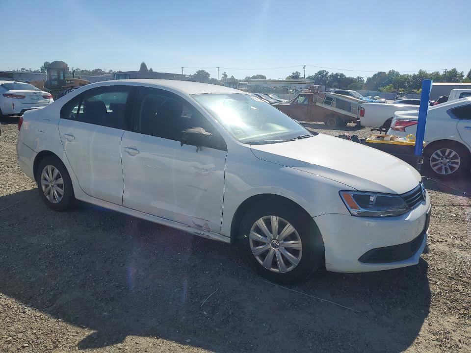 2014 Volkswagen Jetta მანქანა იყიდება აუქციონზე, vin: 3VW2K7AJ1EM425750, აუქციონის ნომერი: 52841206