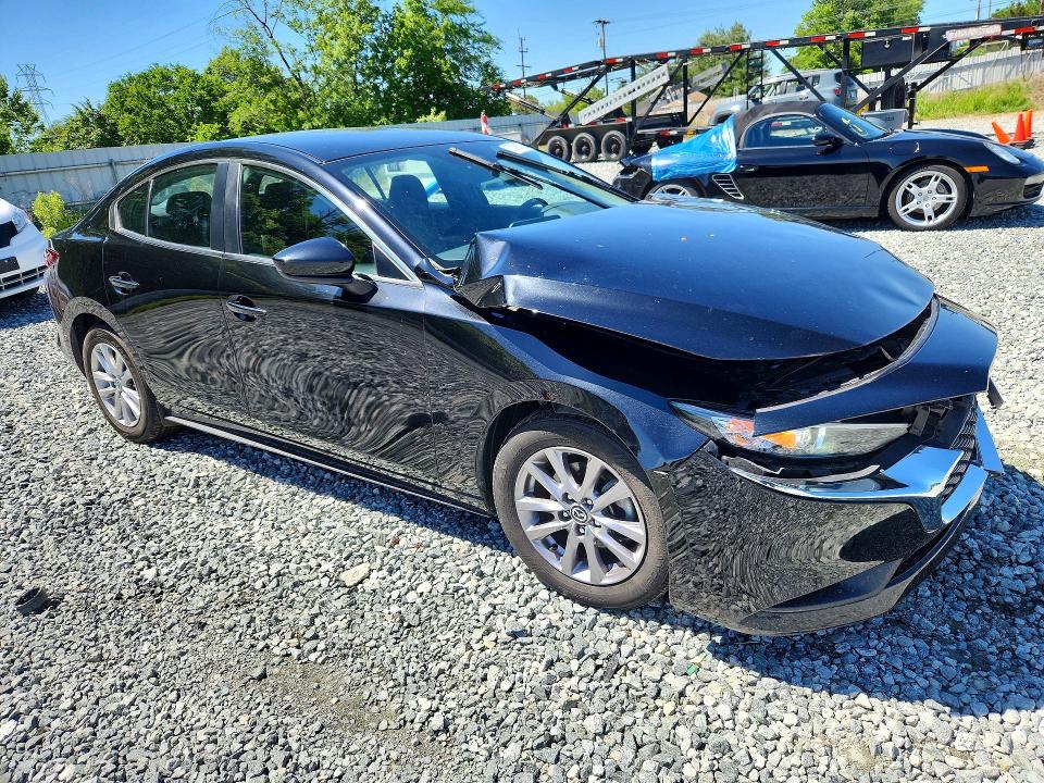 53095026 :رقم المزاد ، 3MZBPAAL1MM204180 vin ، 2021 Mazda Mazda 3 مزاد بيع