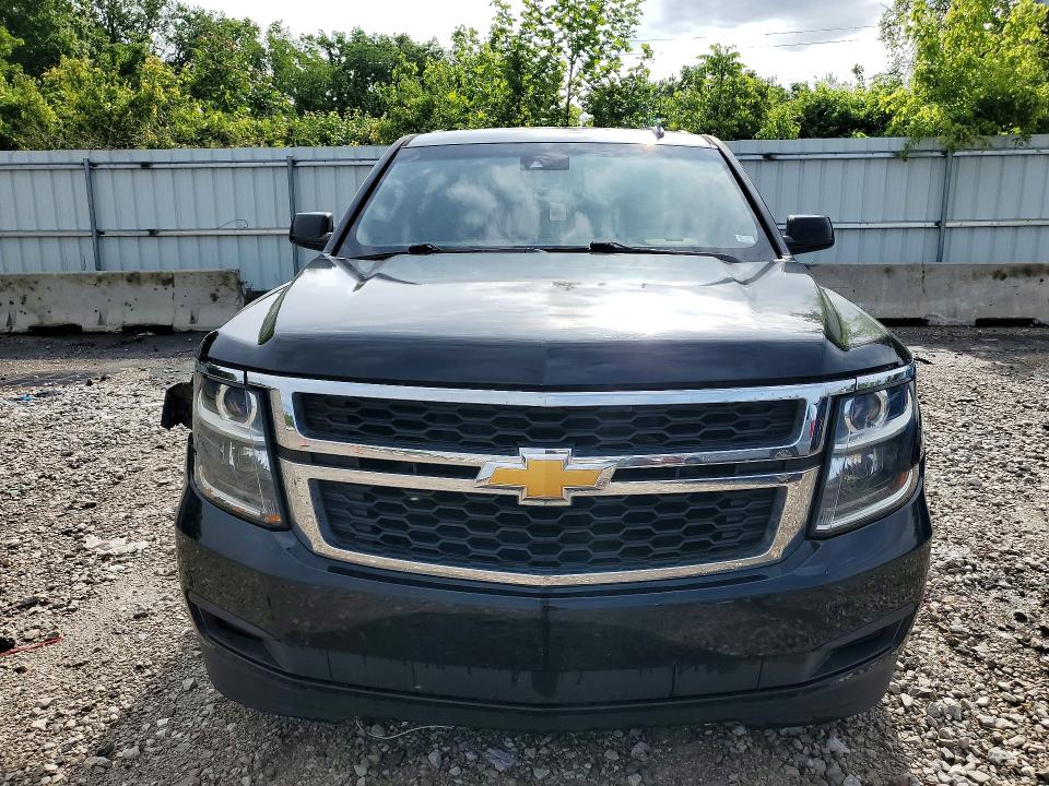 52026726 :رقم المزاد ، 1GNSCJKC0FR293326 vin ، 2015 Chevrolet Suburban مزاد بيع